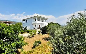 Villa Besart